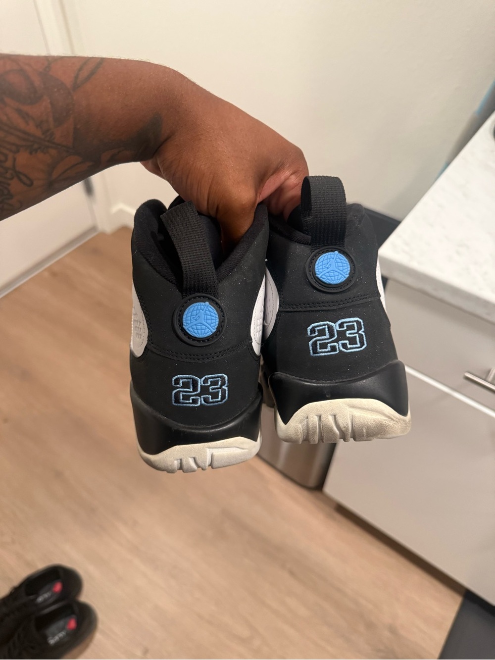 Air Jordan 9s University Blues - Picture 3 of 5